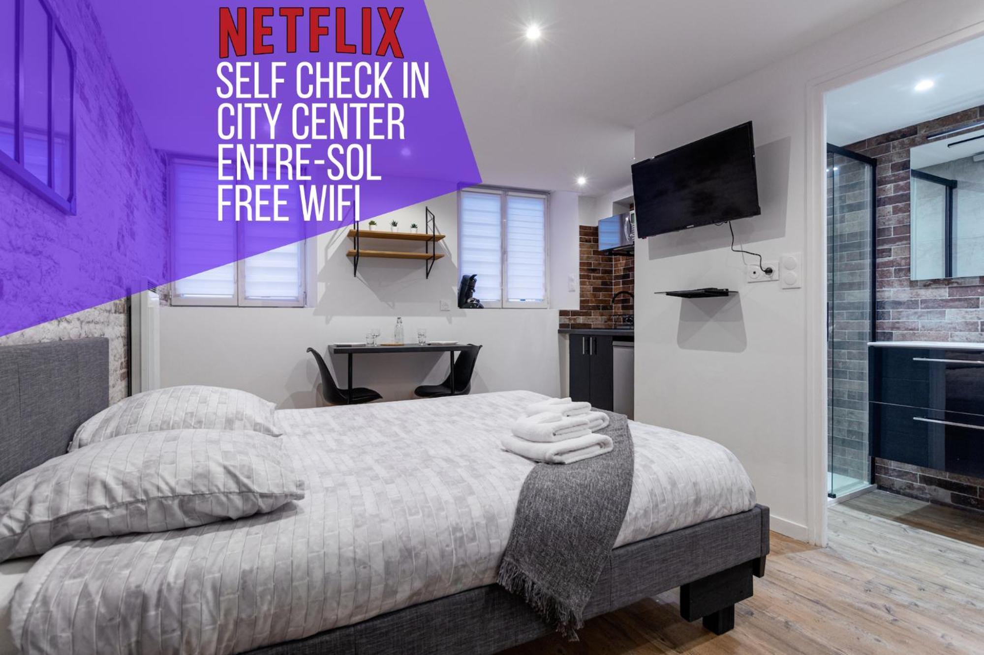 Villeneuvecitystay Moderne Ngoại thất bức ảnh